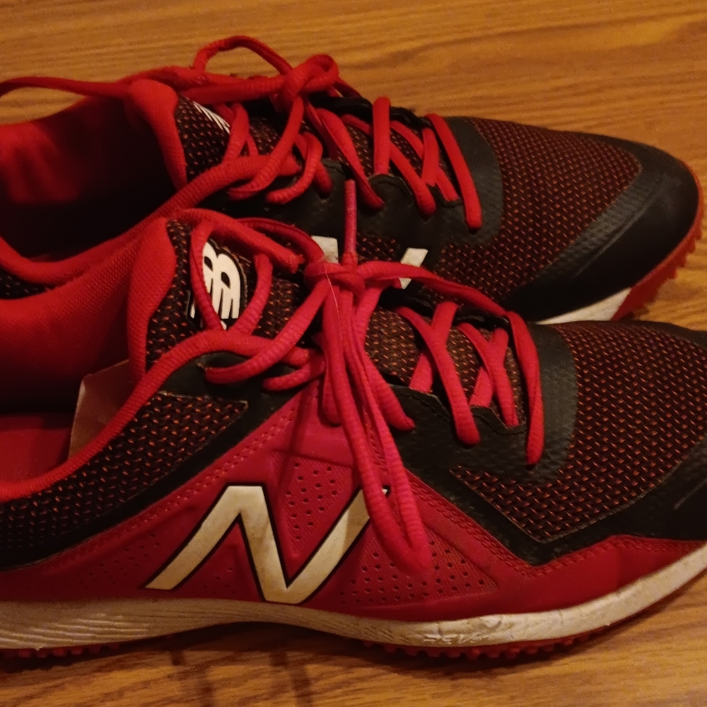 Nb MEN'S TENNIS SHOES SIZE 11.5 EXCELLENT CONDITION
